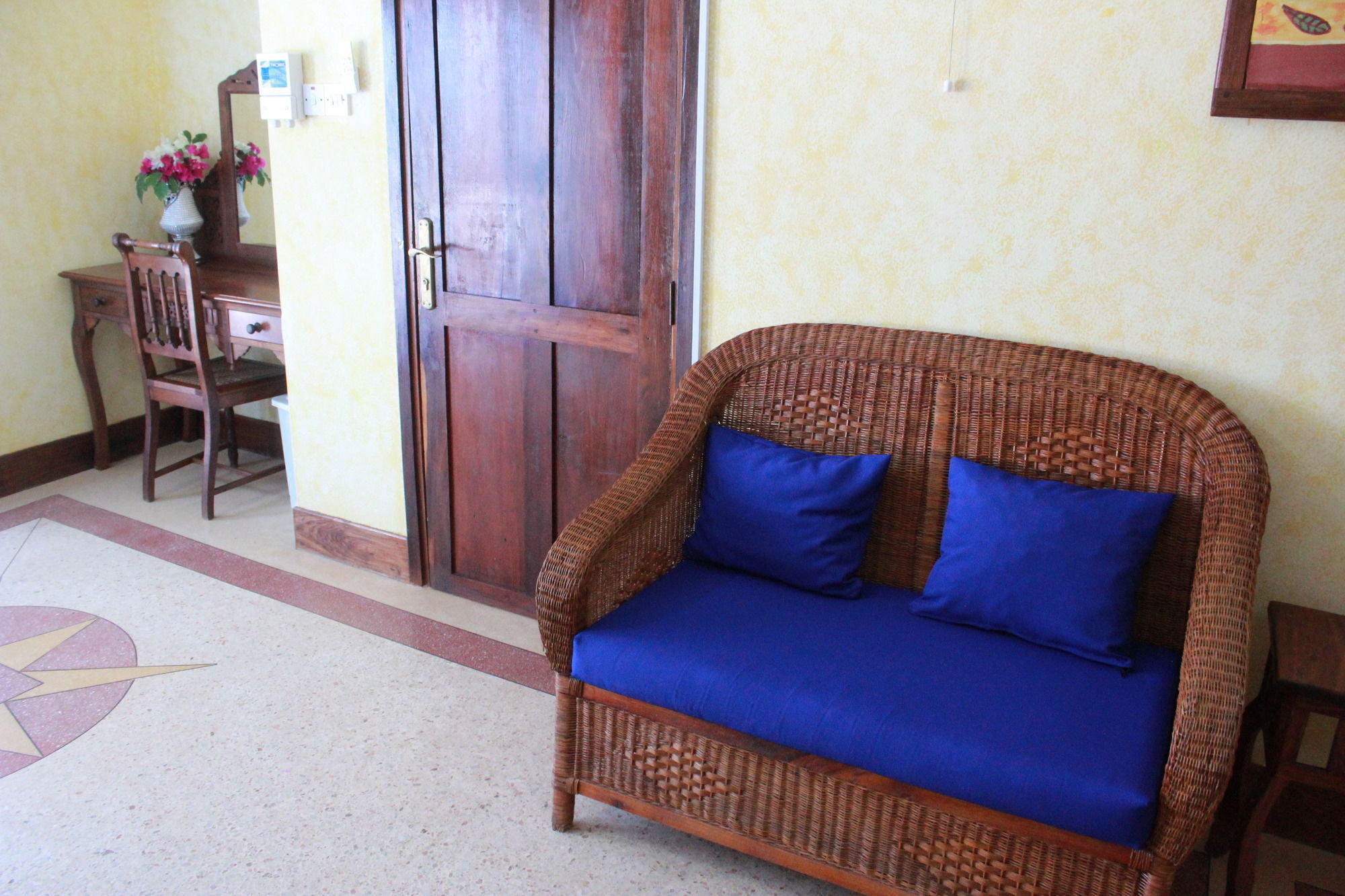African Sun Sand Sea Beach Resort & Spa Bwejuu Exterior foto